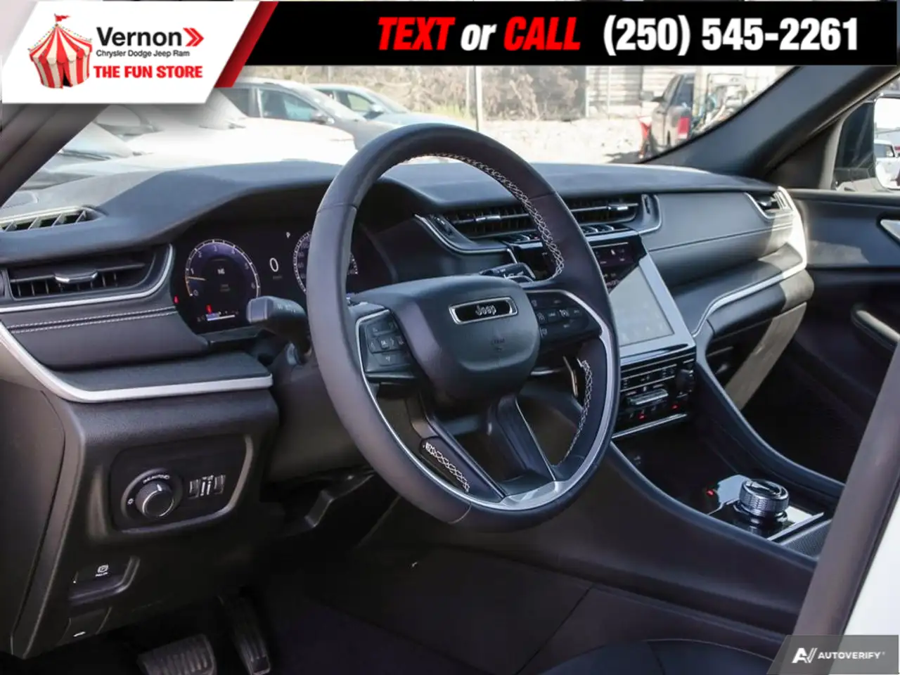 Jeep Grand Cherokee - Image 13