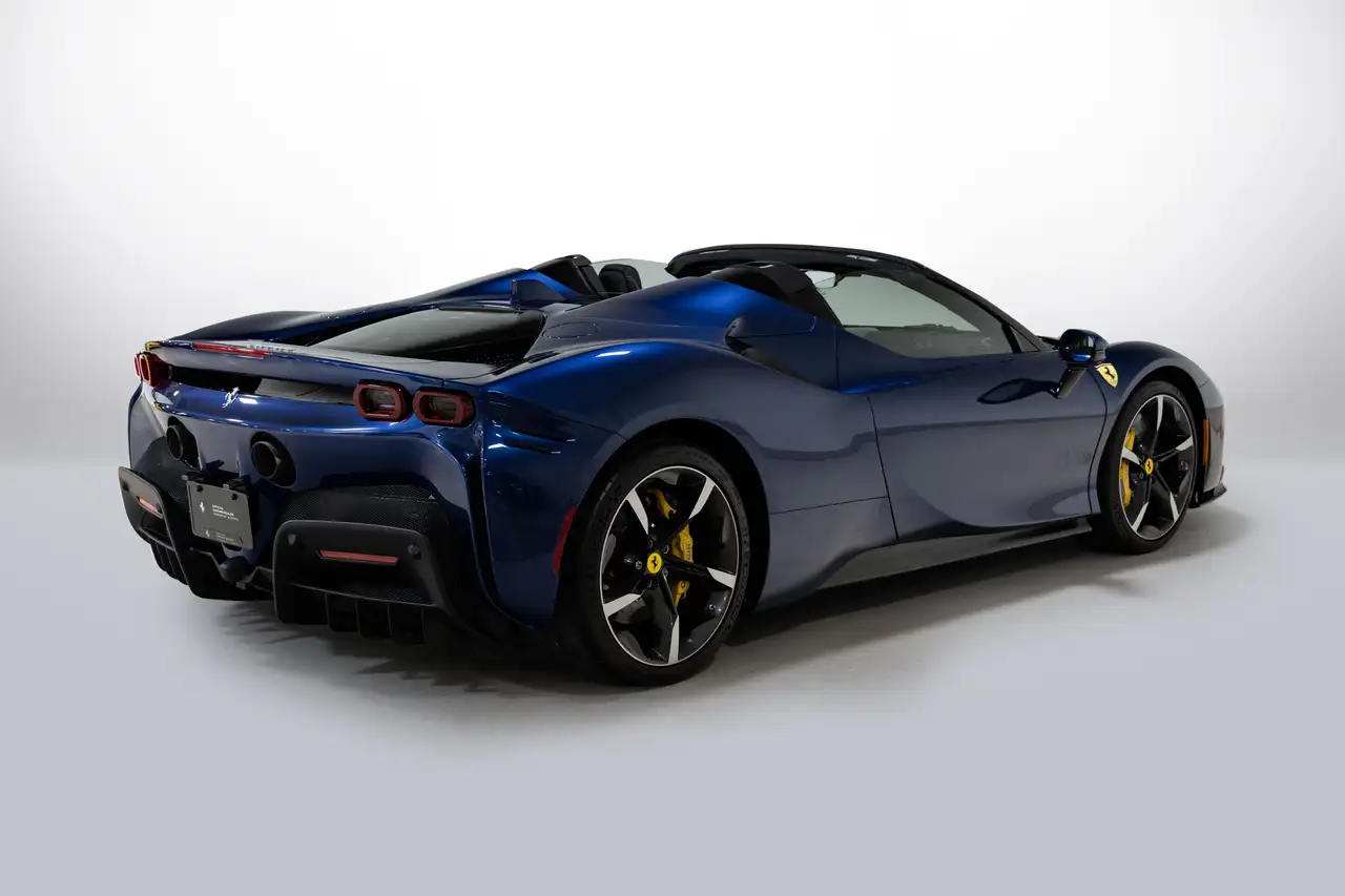Ferrari SF90 Spider - Image 6