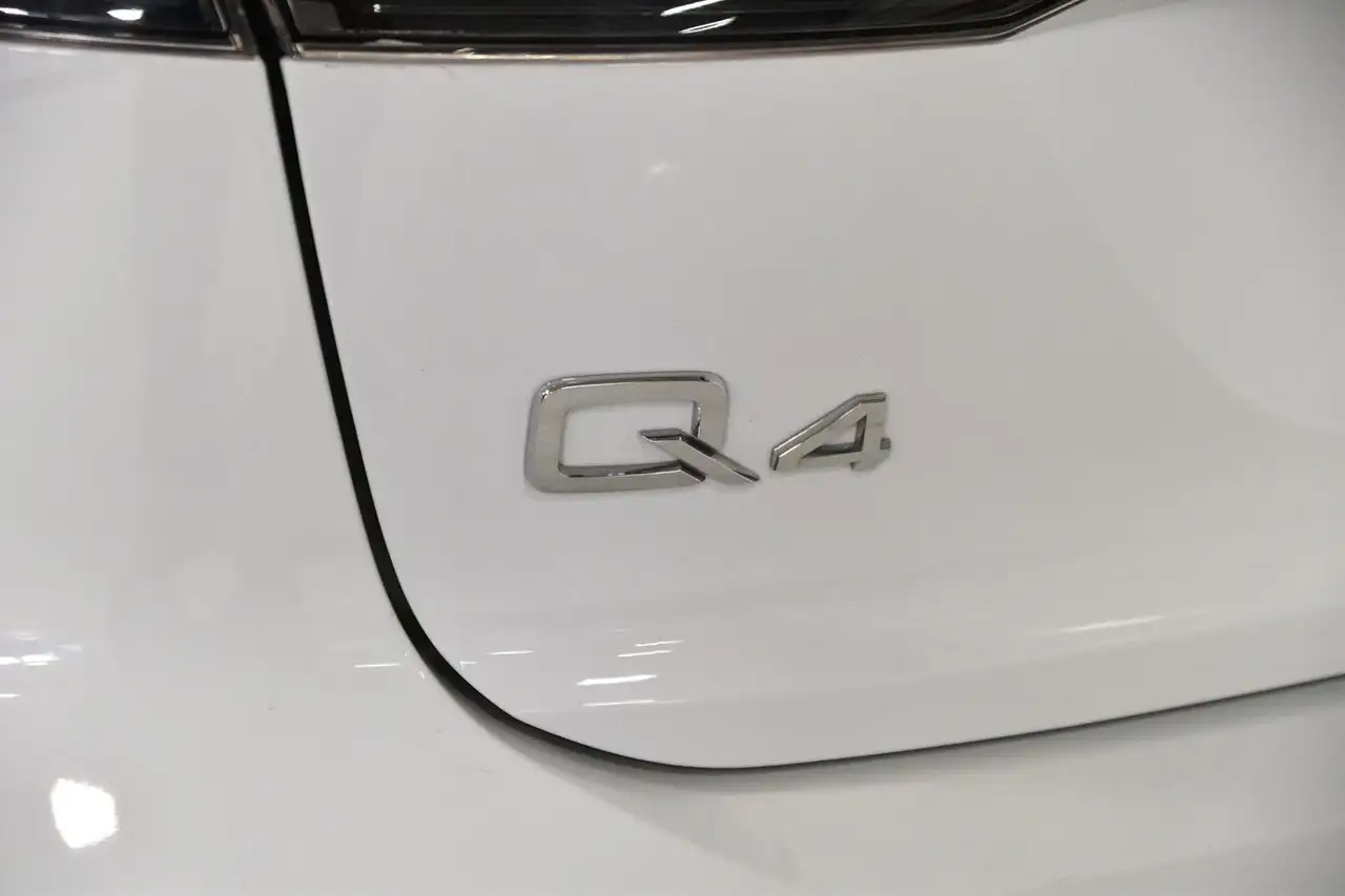 Audi Q4 e-tron - Image 9