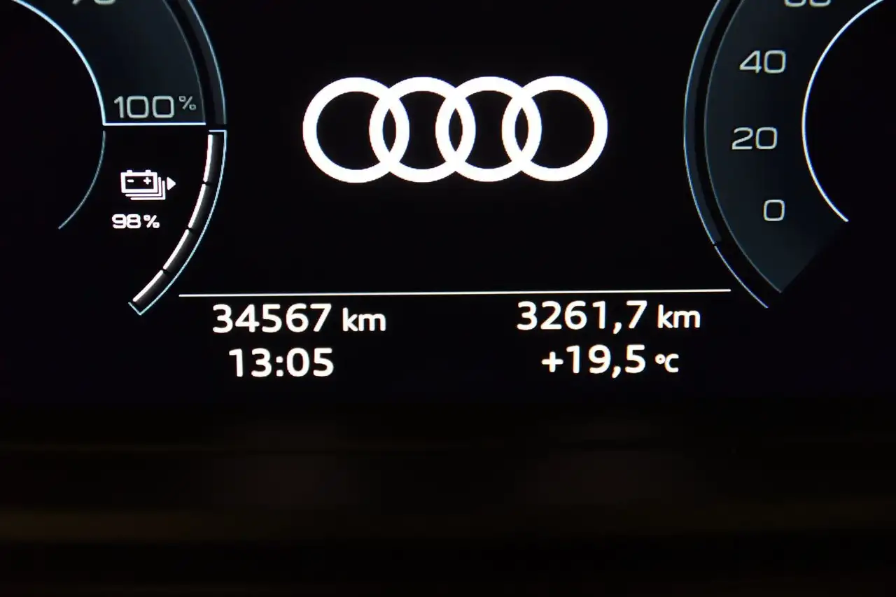 Audi Q4 e-tron - Image 20