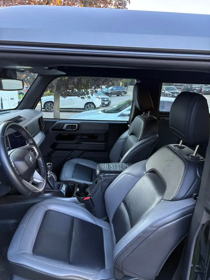 Ford Bronco - Image 5