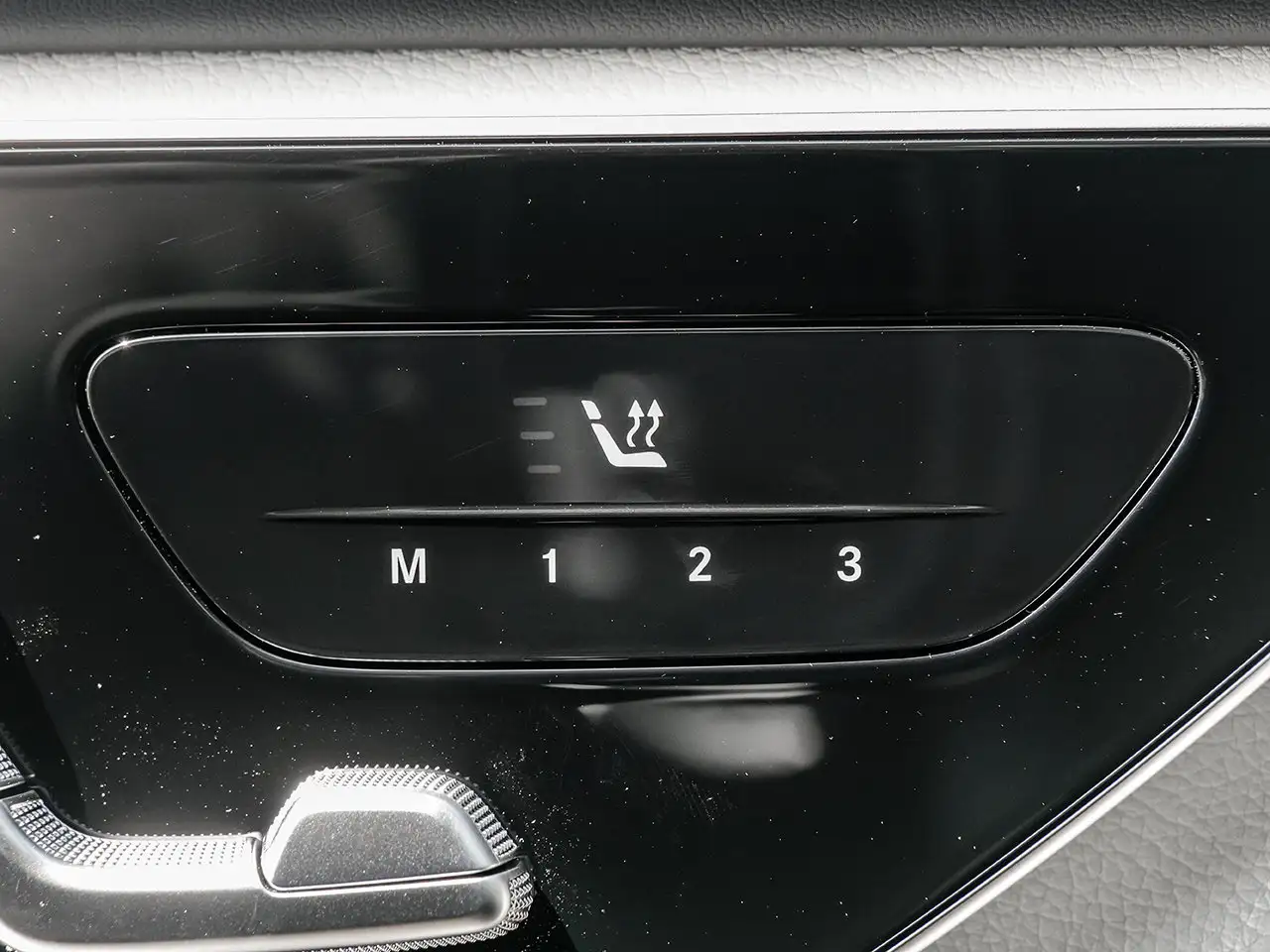 Mercedes-Benz GLC - Image 19