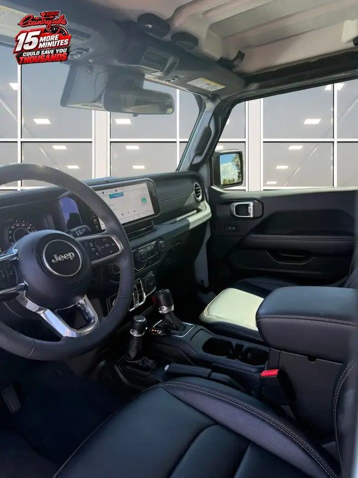 Jeep Wrangler - Image 10