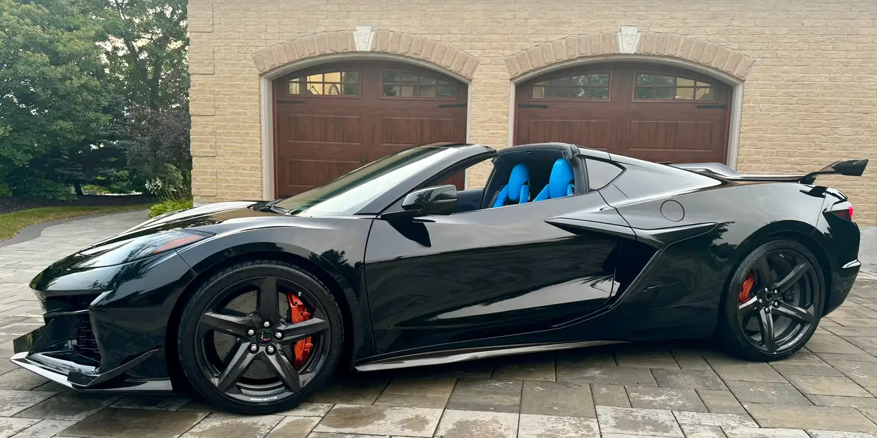Chevrolet Corvette - Image 9