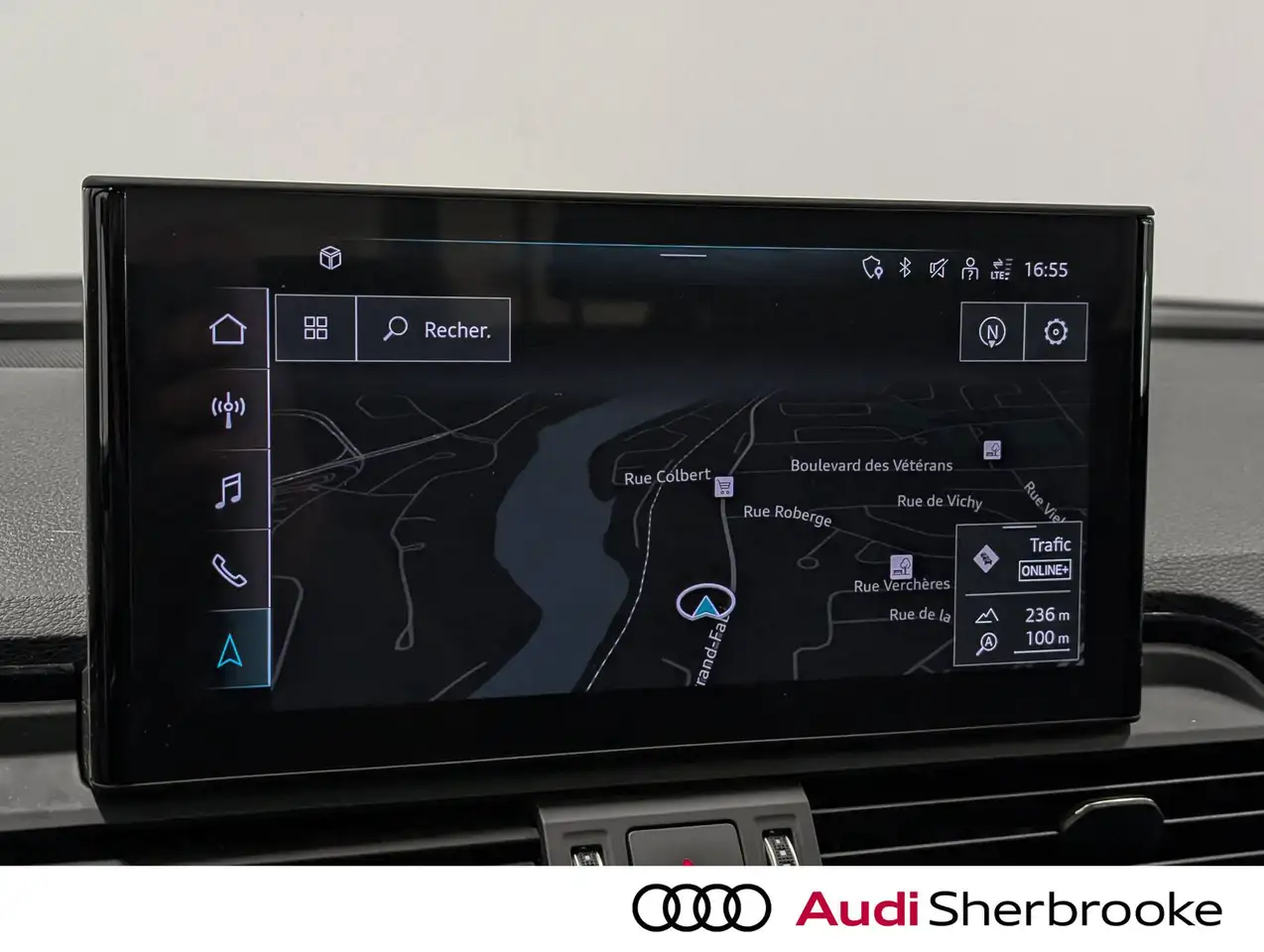Audi Q5 - Image 17