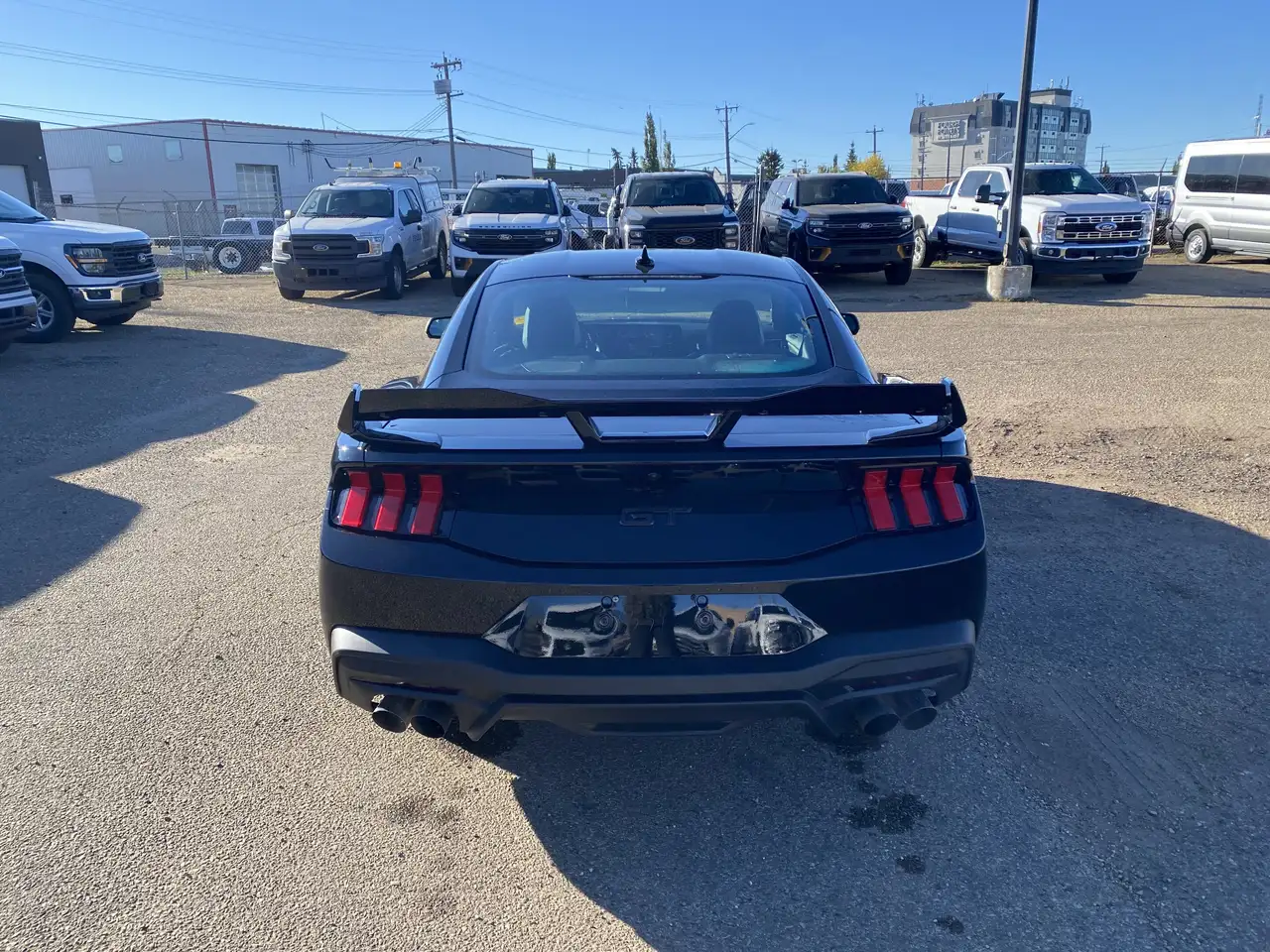 Ford Mustang - Image 19