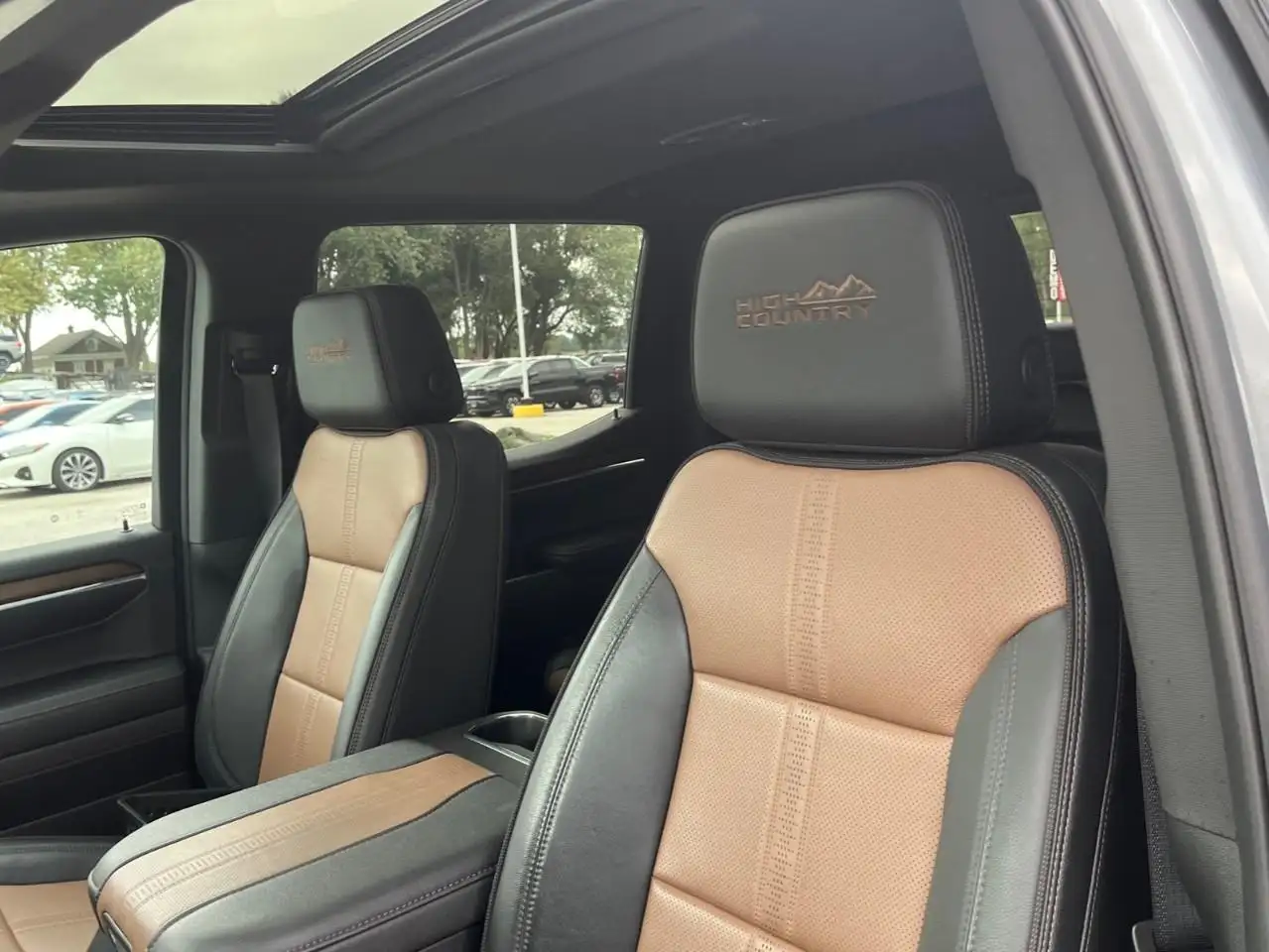 Chevrolet Silverado 1500 - Image 19
