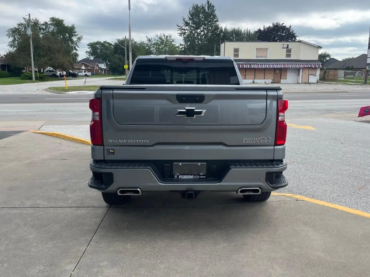 Chevrolet Silverado 1500 - Image 6