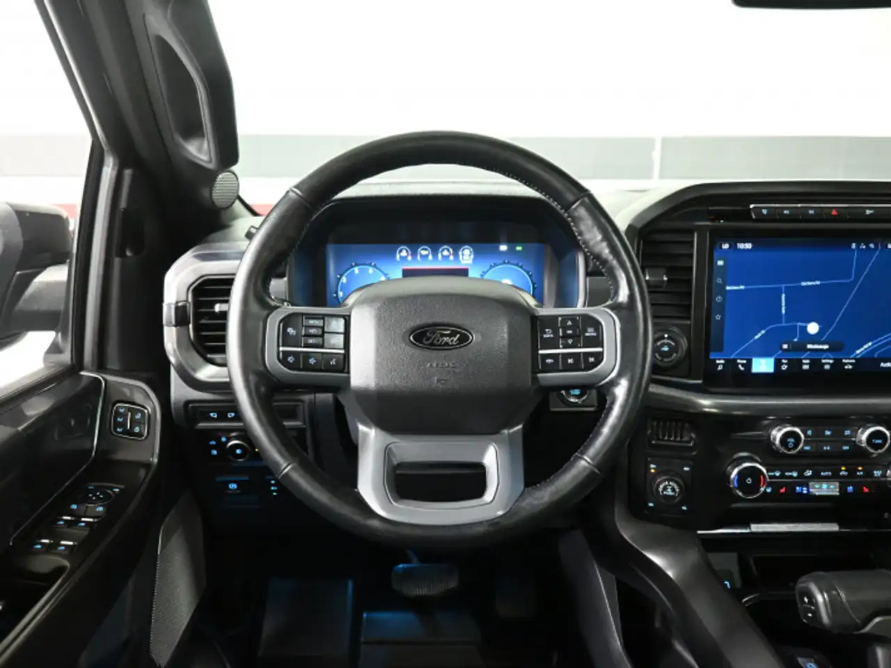 Ford F-150 - Image 13