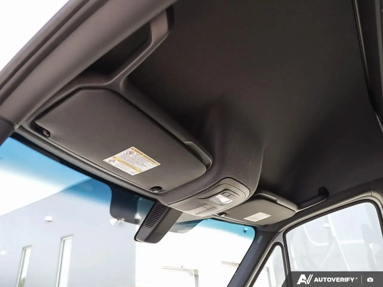Mercedes-Benz Sprinter - Image 21