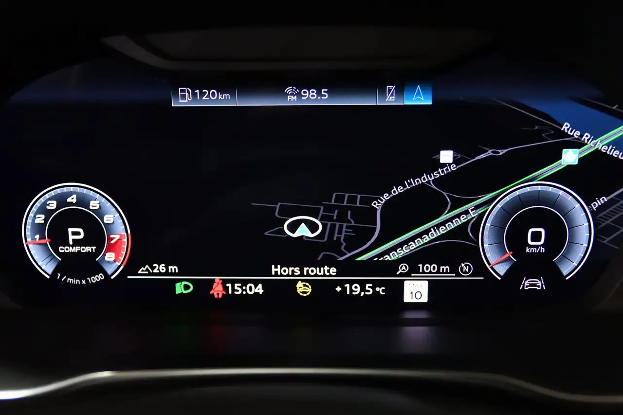 Audi Q3 - Image 21