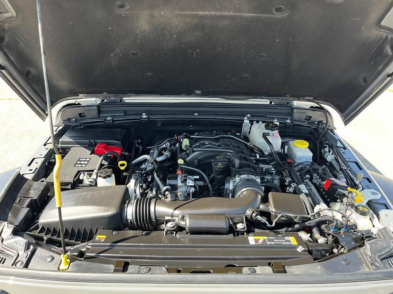 Jeep Wrangler - Image 20