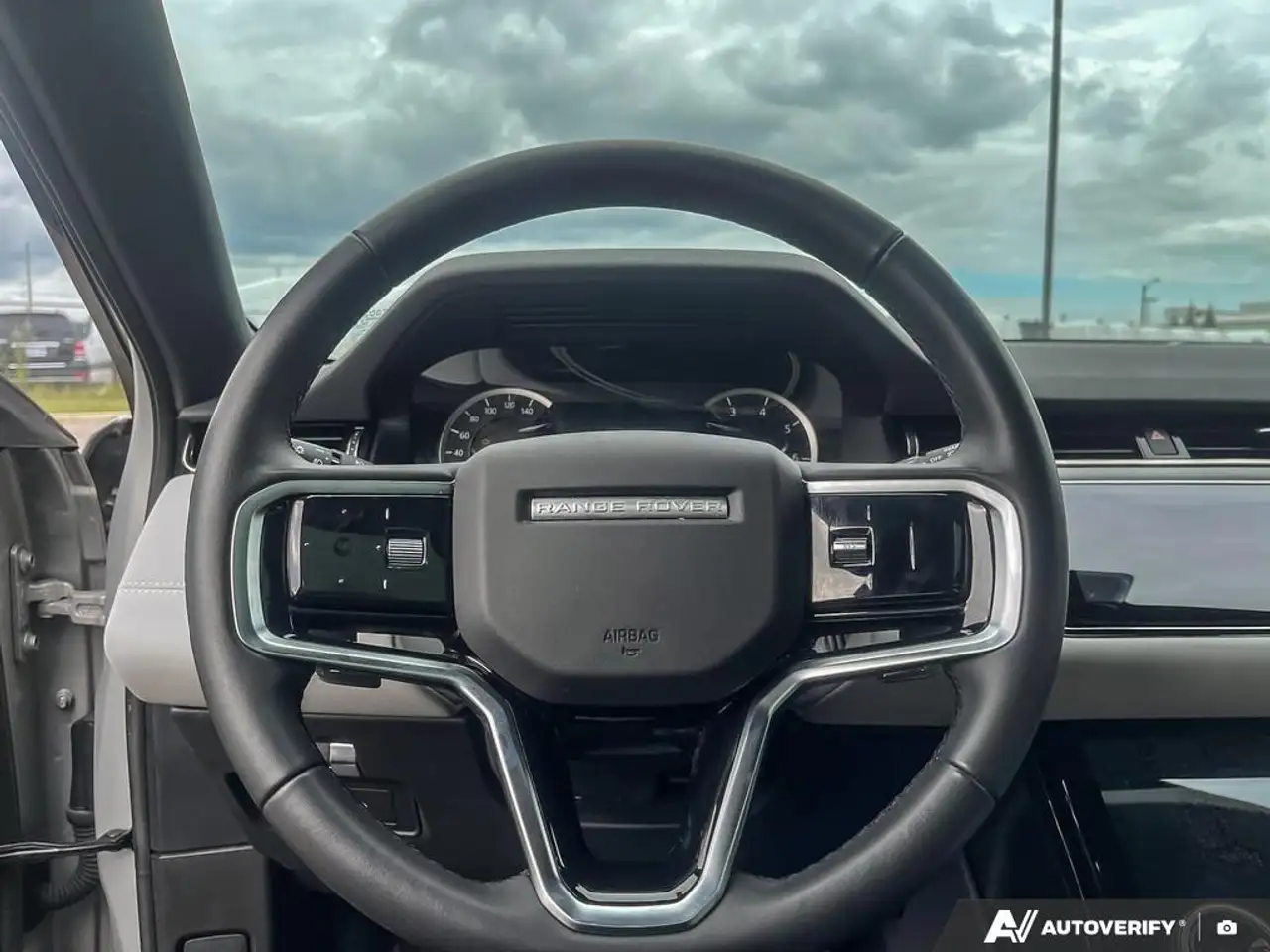 Land Rover Range Rover Evoque - Image 14