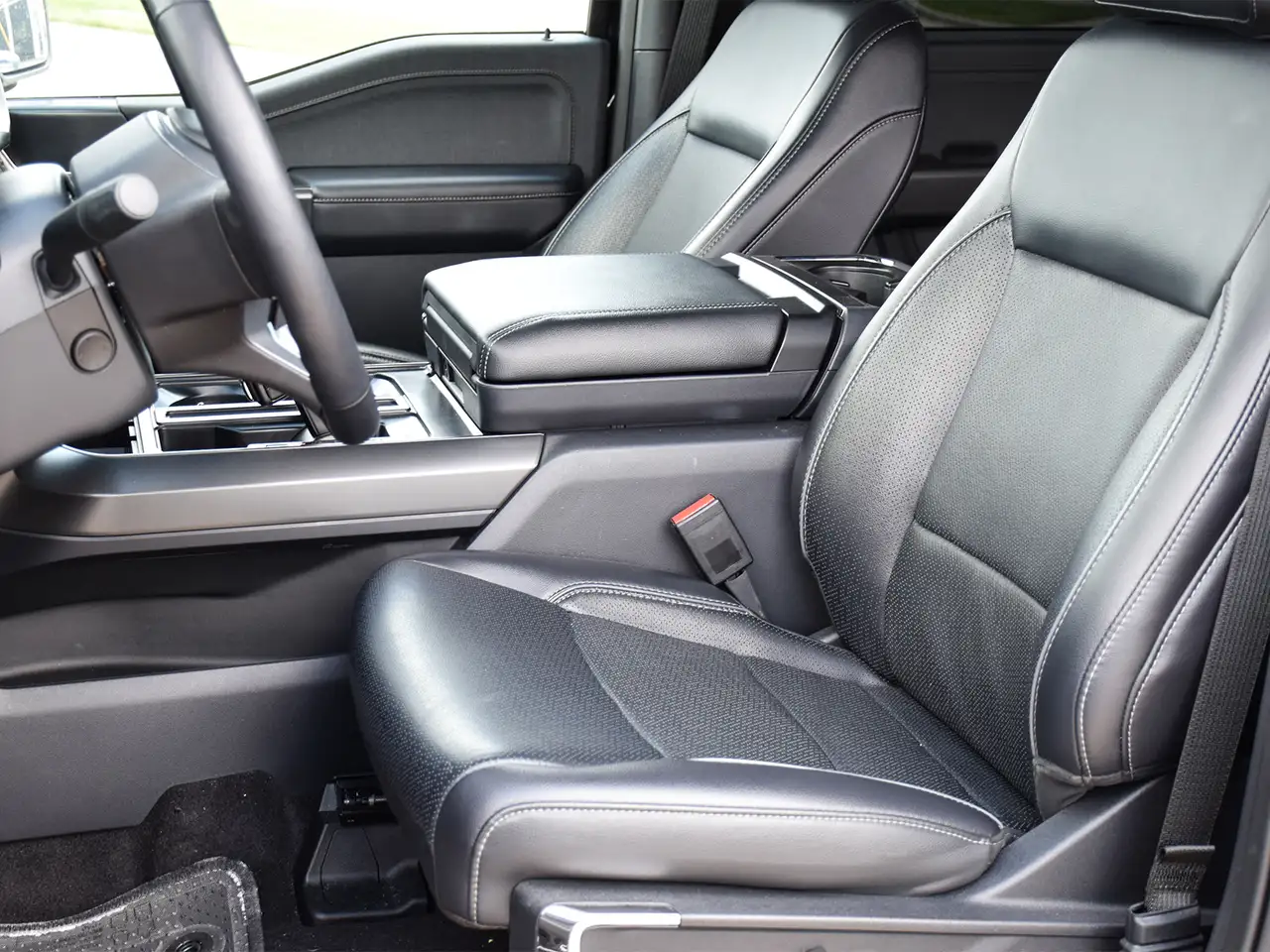 Ford F-150 - Image 13