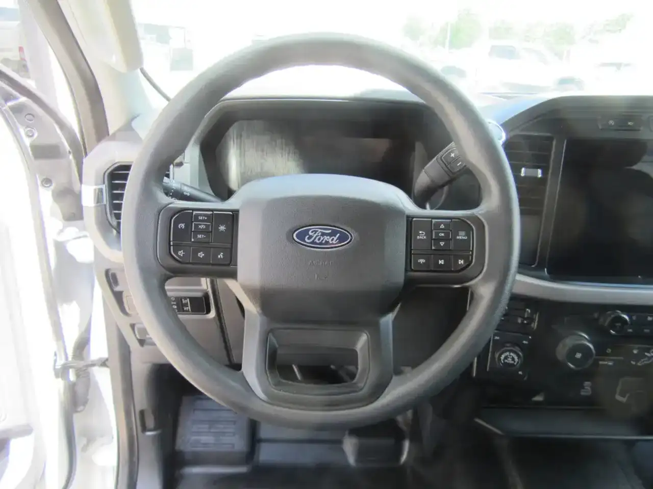 Ford F-150 - Image 10
