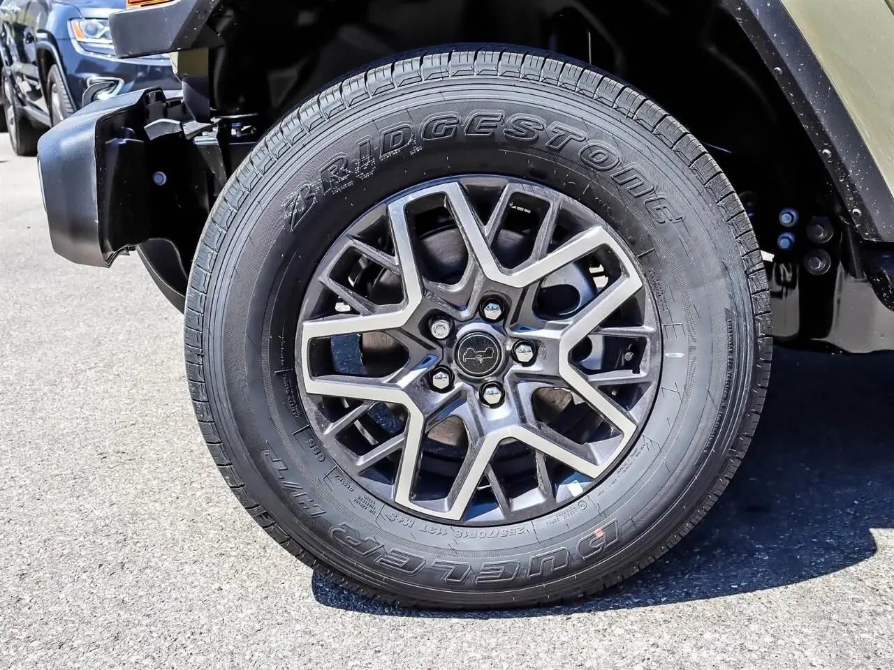 Jeep Wrangler - Image 19
