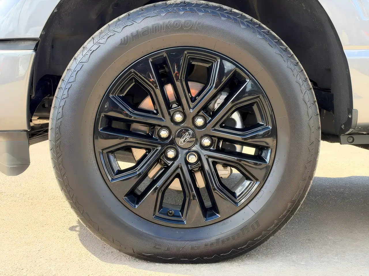 Ford F-150 - Image 10
