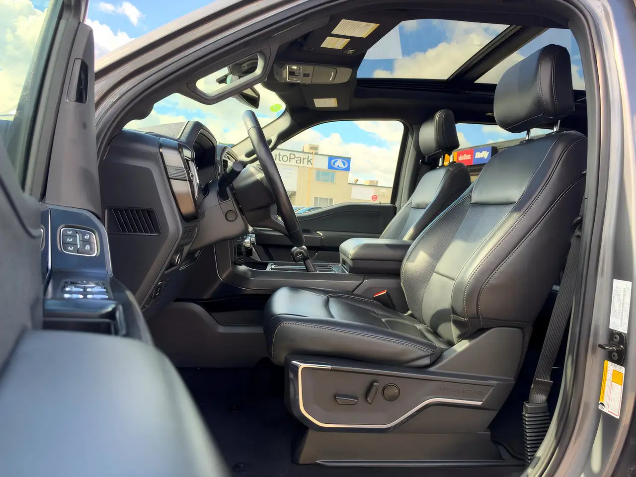 Ford F-150 - Image 22