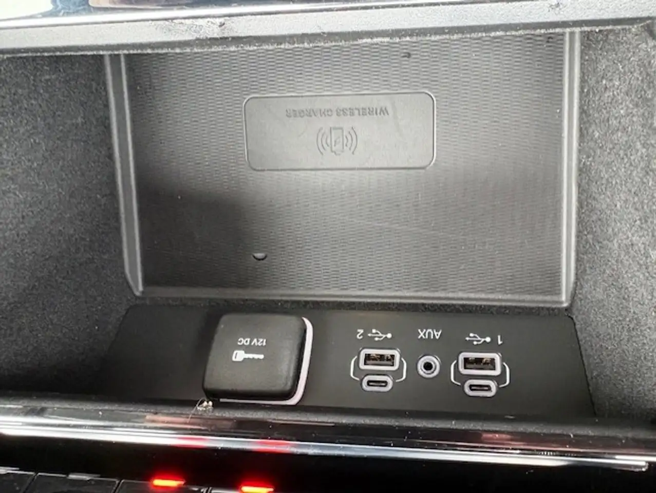 Jeep Grand Cherokee - Image 22