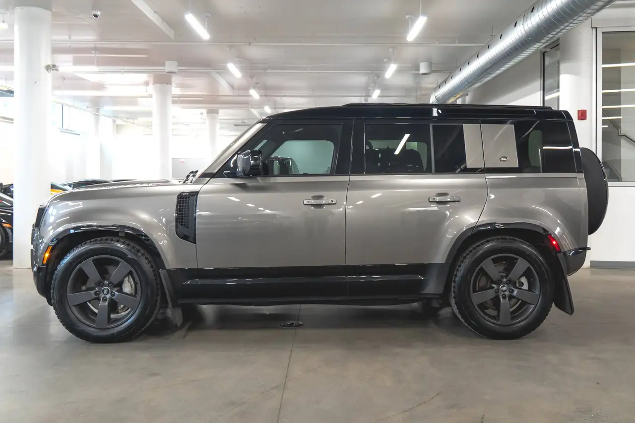 Land Rover Defender - Image 6