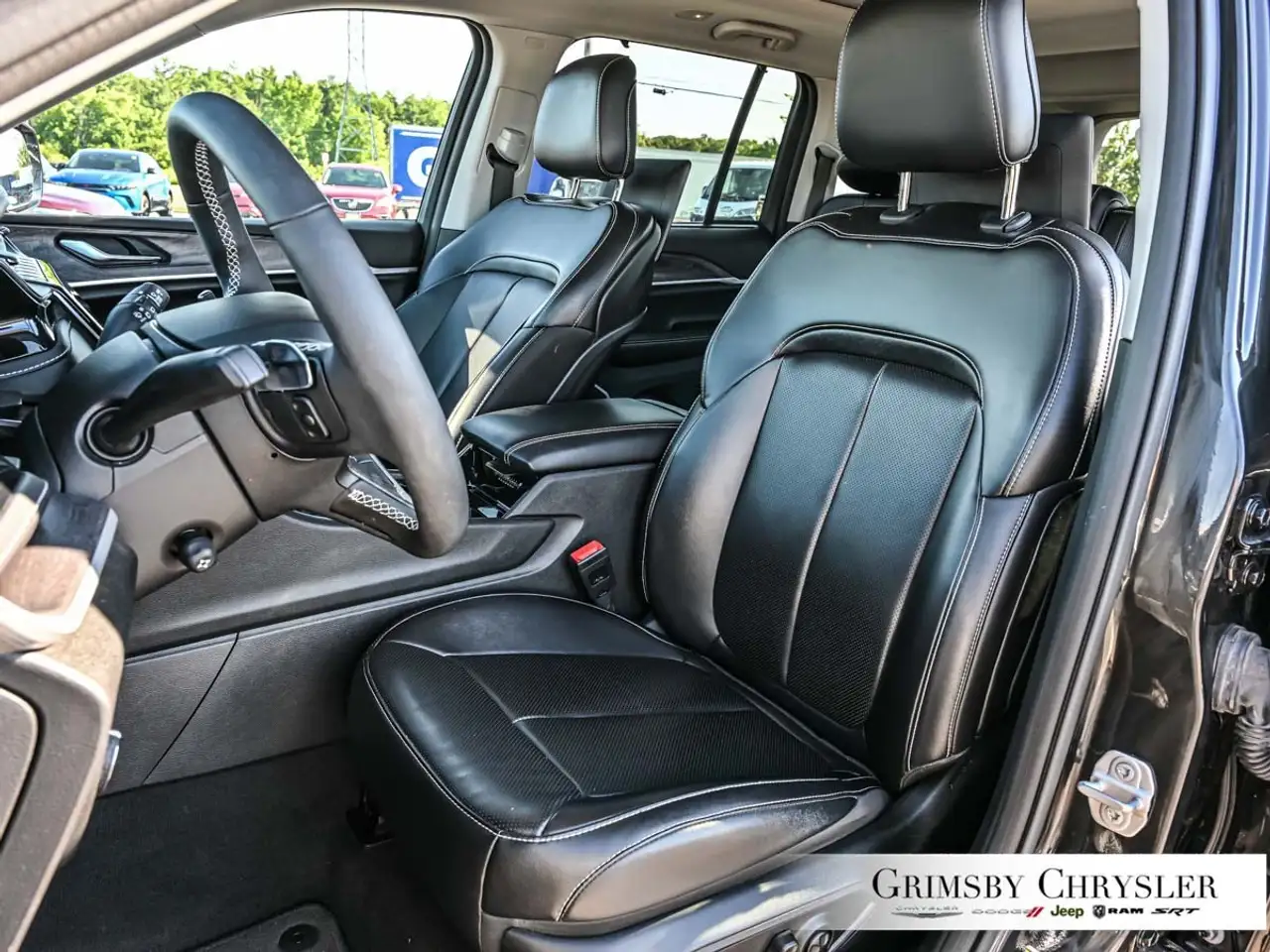 Jeep Grand Cherokee - Image 15
