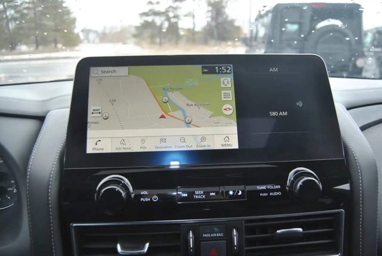 Infiniti QX80 - Image 17