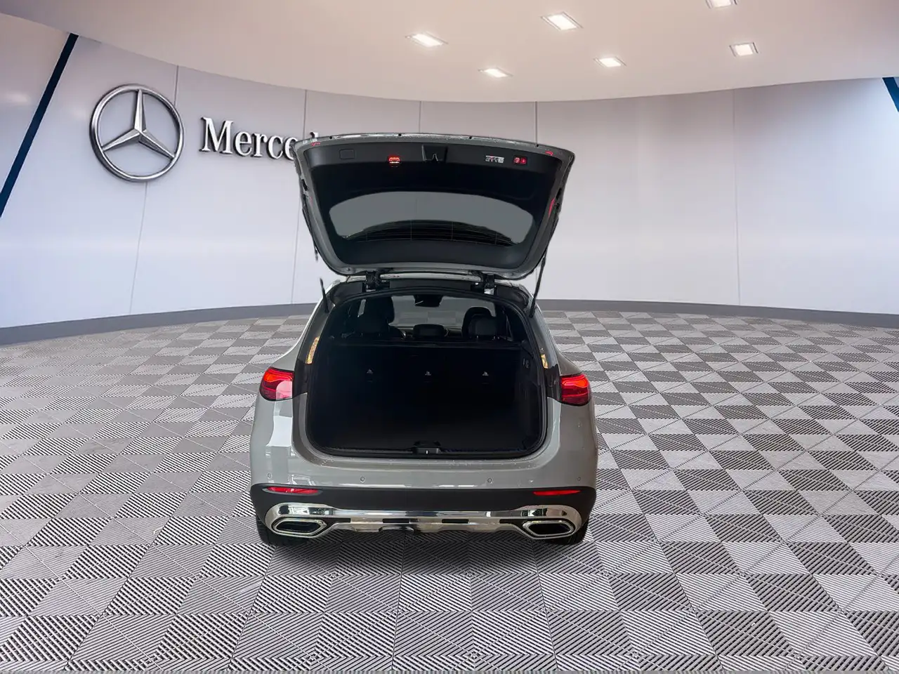 Mercedes-Benz GLC - Image 7