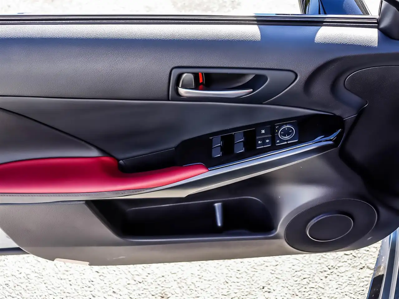 Lexus IS - Image 6
