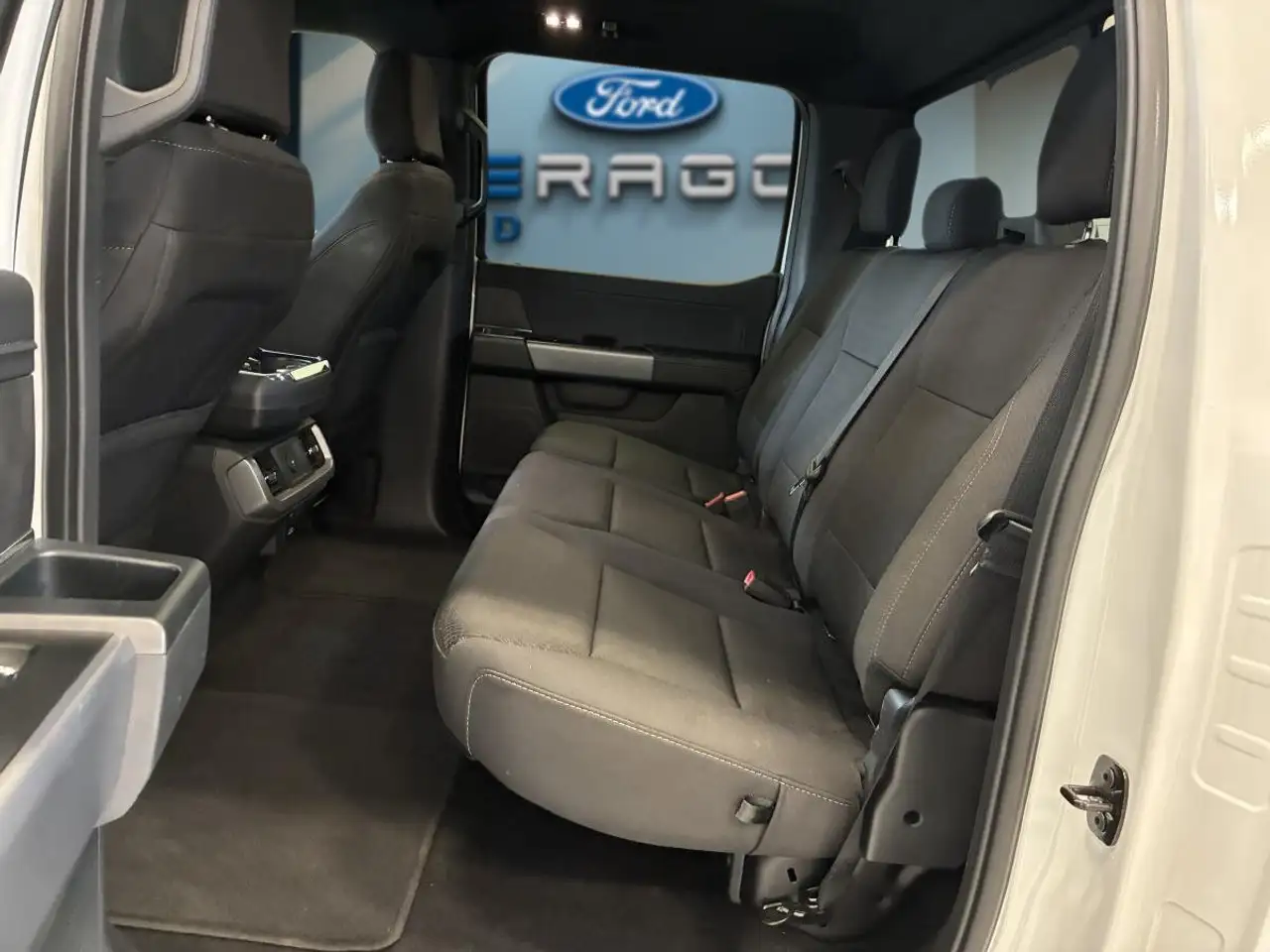 Ford F-150 - Image 9