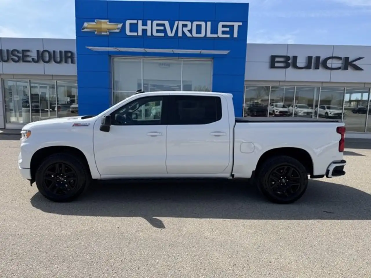 Chevrolet Silverado 1500 - Image 8