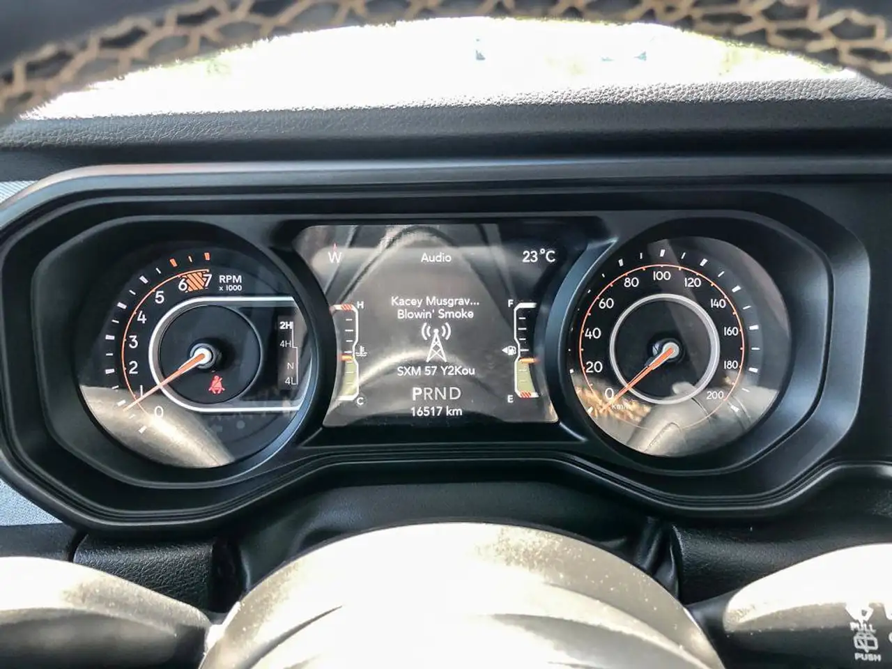 Jeep Wrangler - Image 18