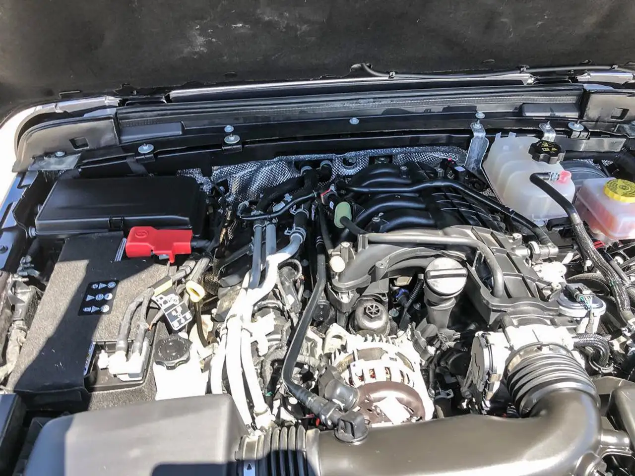 Jeep Wrangler - Image 13