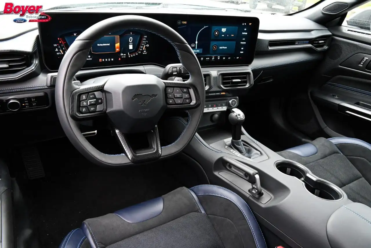 Ford Mustang - Image 15