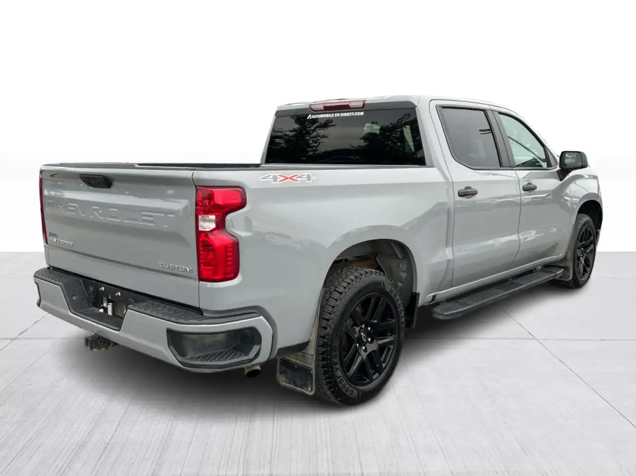 Chevrolet Silverado 1500 - Image 16