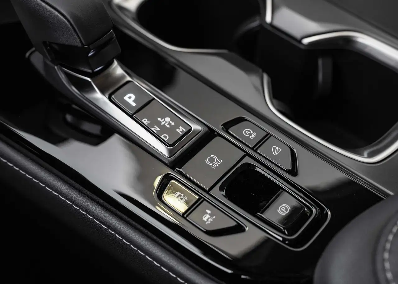 Lexus NX - Image 27