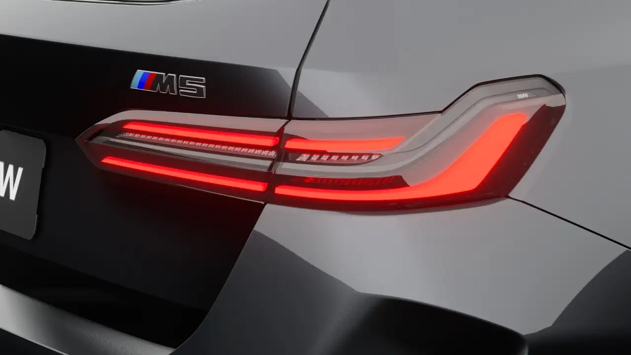 BMW M5 - Image 8