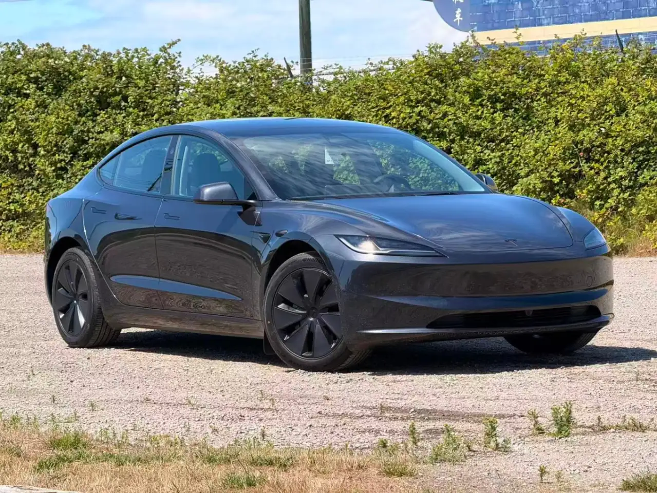 Tesla Model 3 - Image 21