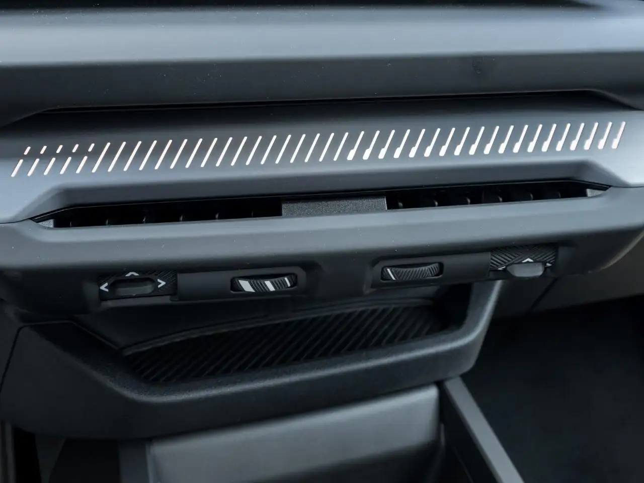 BMW 2 Series - Image 16