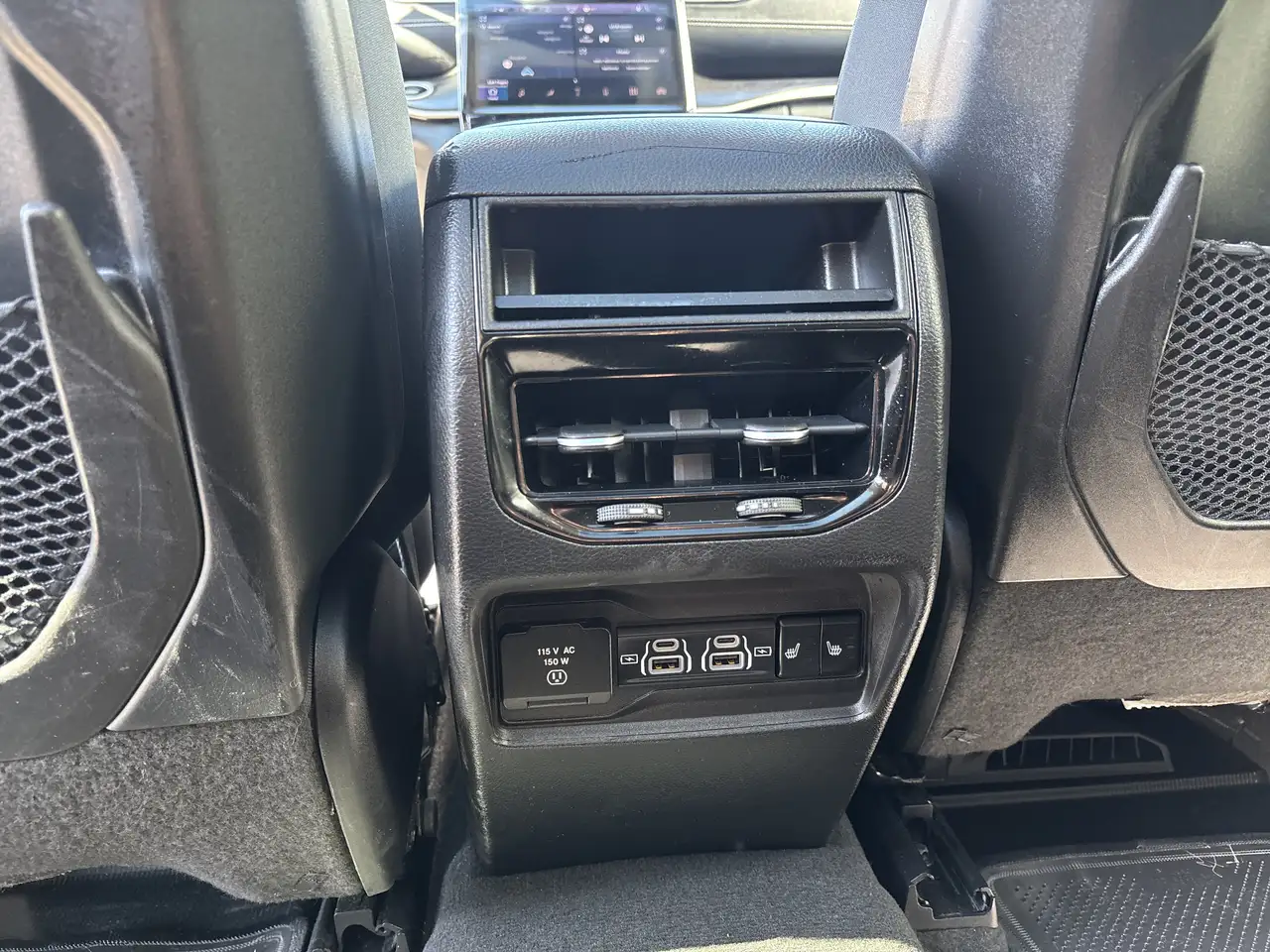 Jeep Grand Cherokee - Image 25