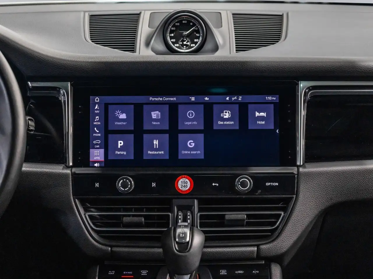 Porsche Macan - Image 34