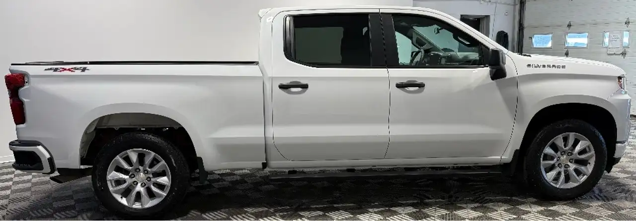 Chevrolet Silverado 1500 - Image 7