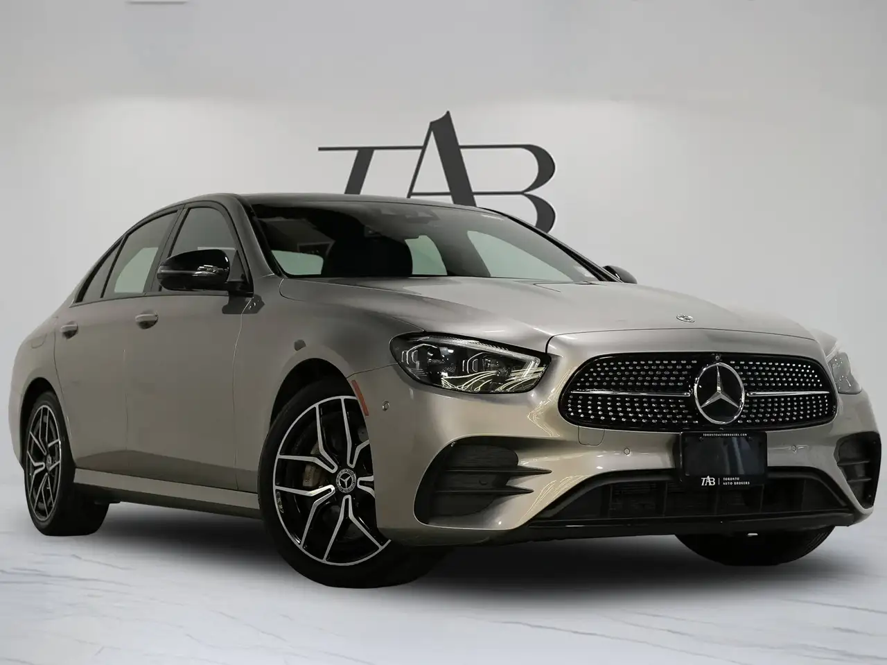 Mercedes-Benz E-Class - Image 2