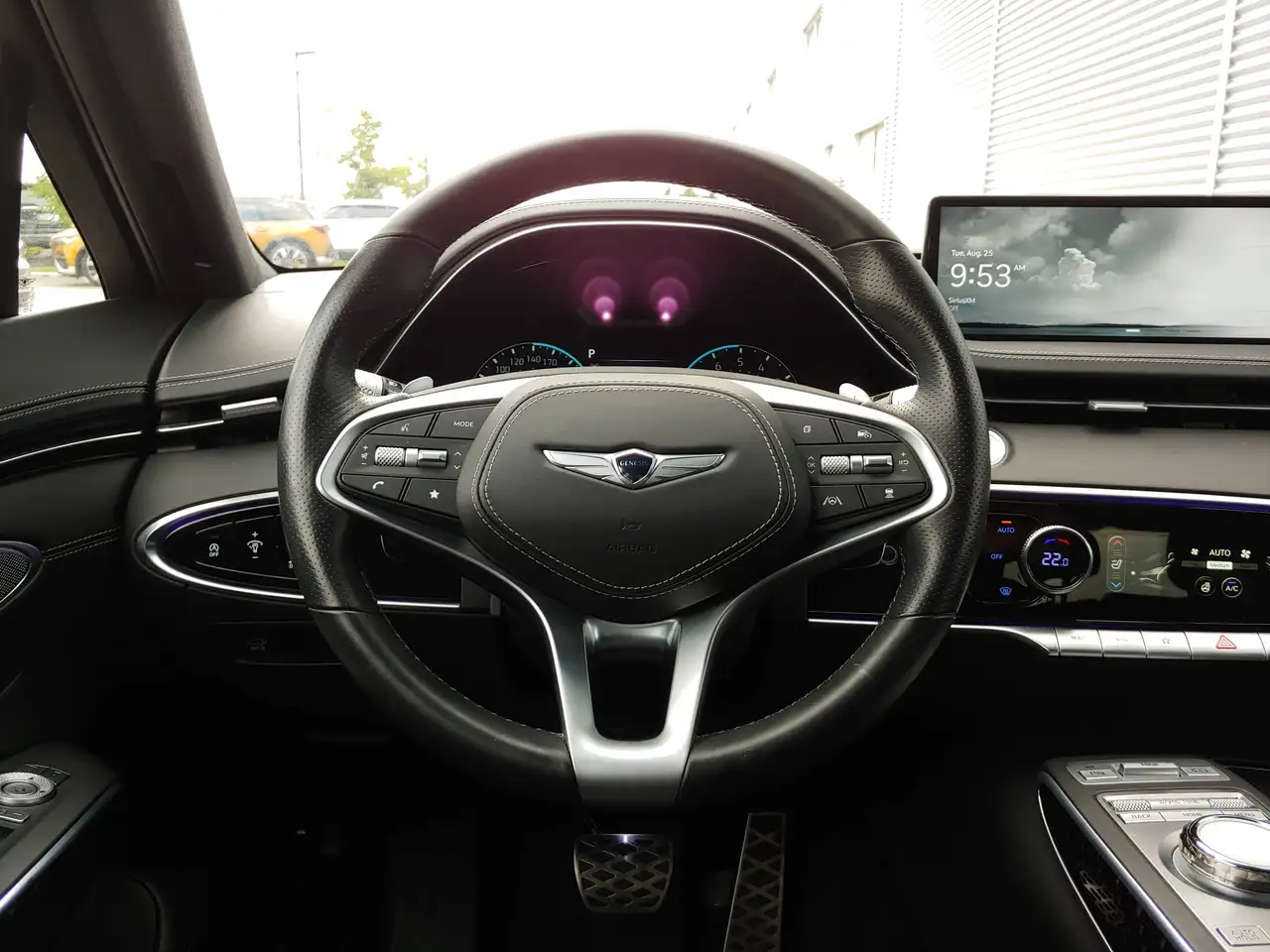 Genesis GV70 - Image 18