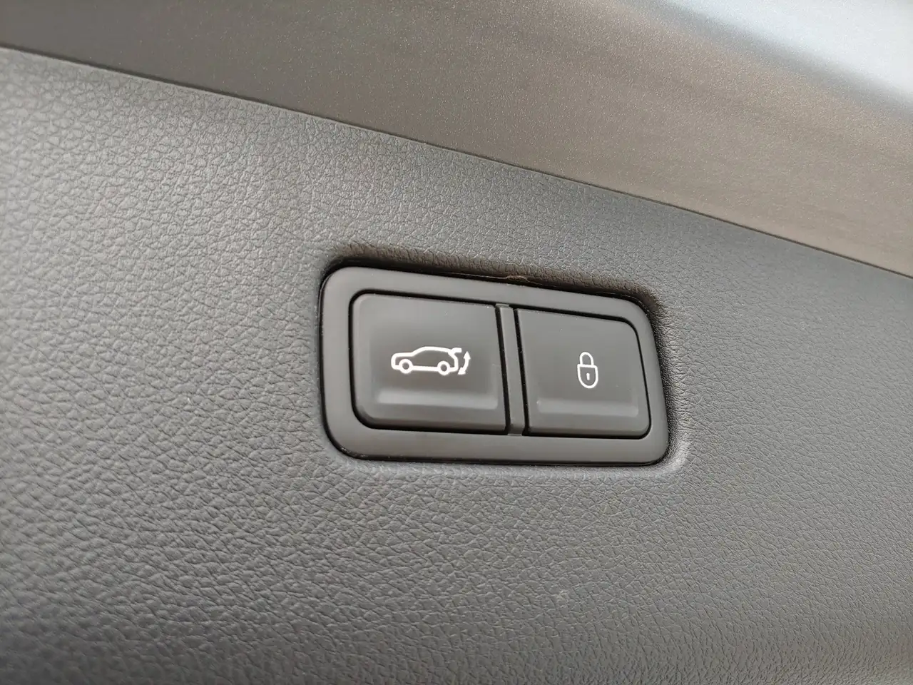 Genesis GV70 - Image 16