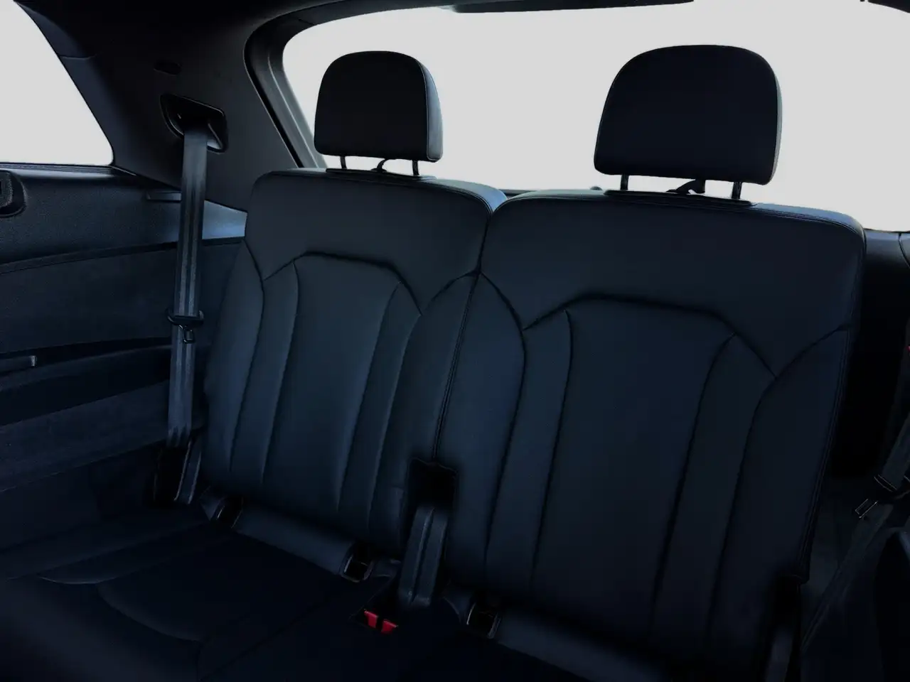 Audi Q7 - Image 17