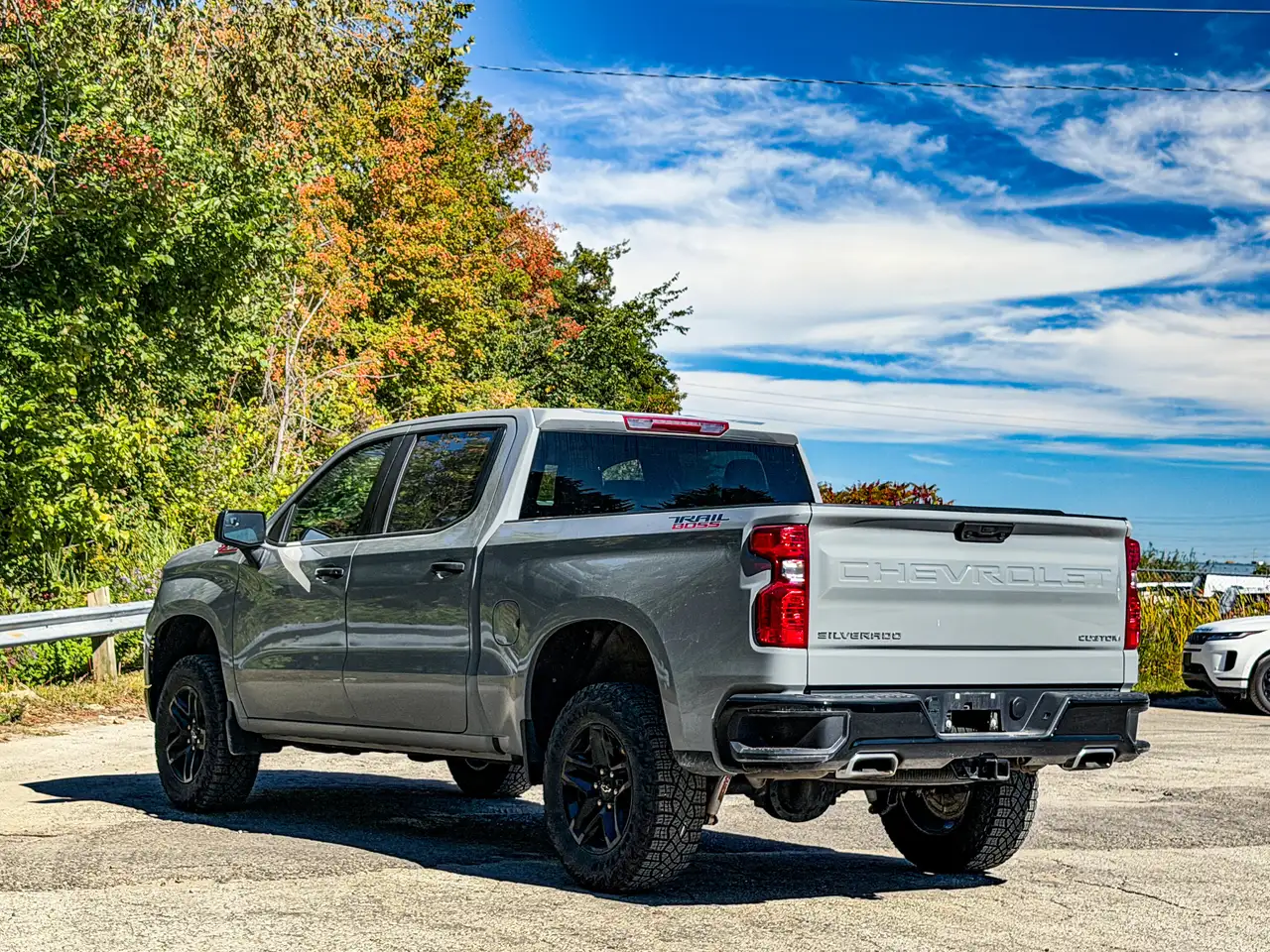 Chevrolet Silverado 1500 - Image 8