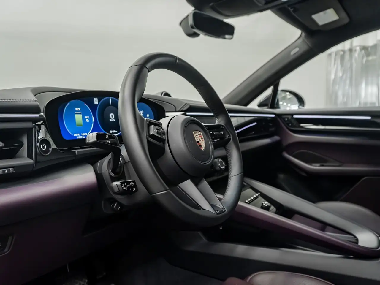 Porsche Macan - Image 30