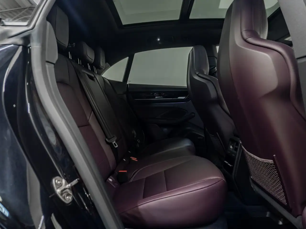 Porsche Macan - Image 21