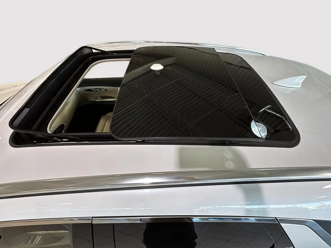 Genesis GV70 - Image 3
