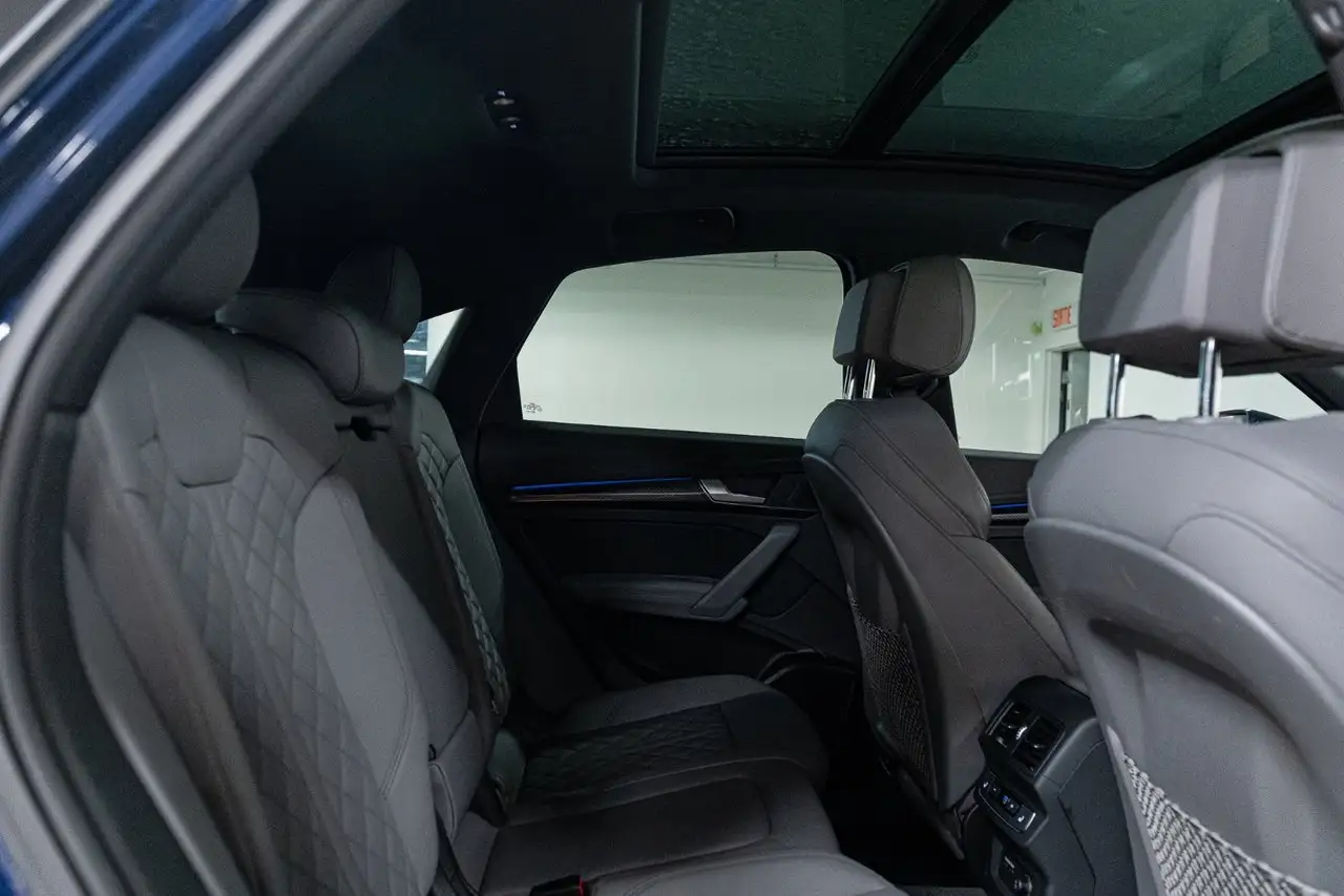Audi SQ5 - Image 30